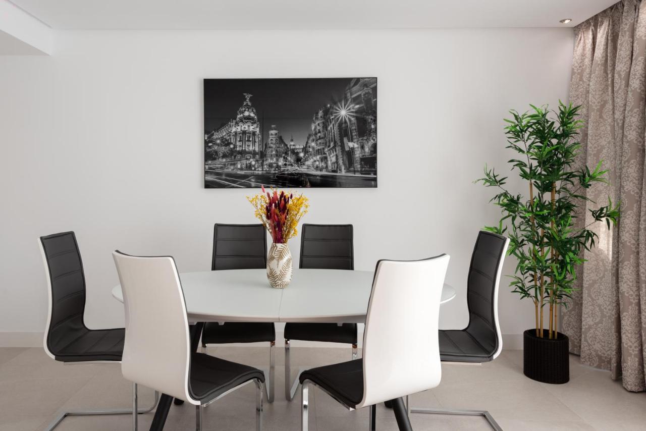 Apartment 3 Bedroom In Artola With Private Pool