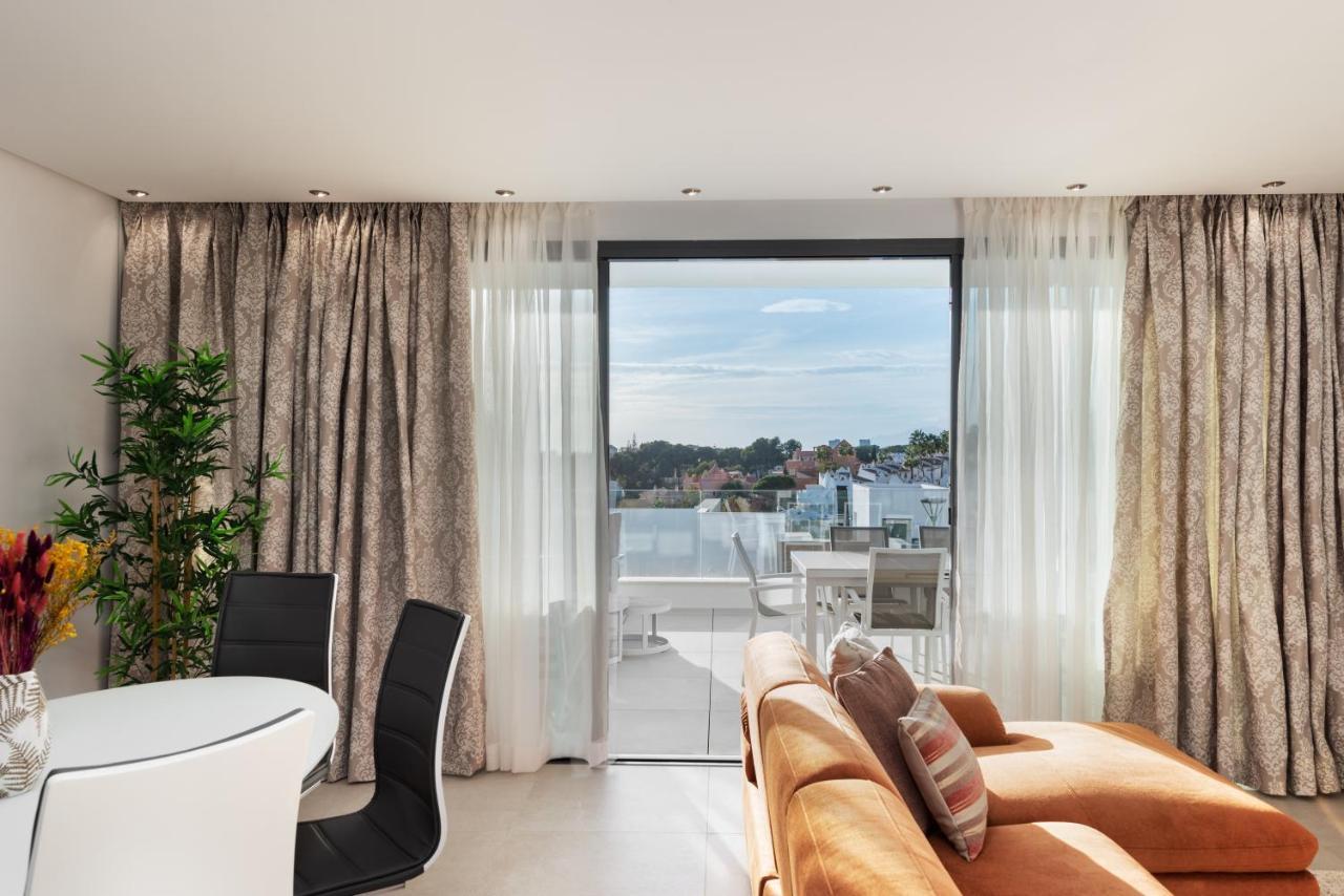 Apartment 3 Bedroom In Artola With Private Pool Marbella