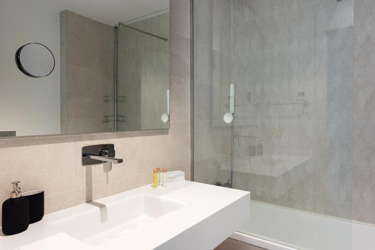 Apartment 3 Bedroom In Artola With Private Pool Marbella