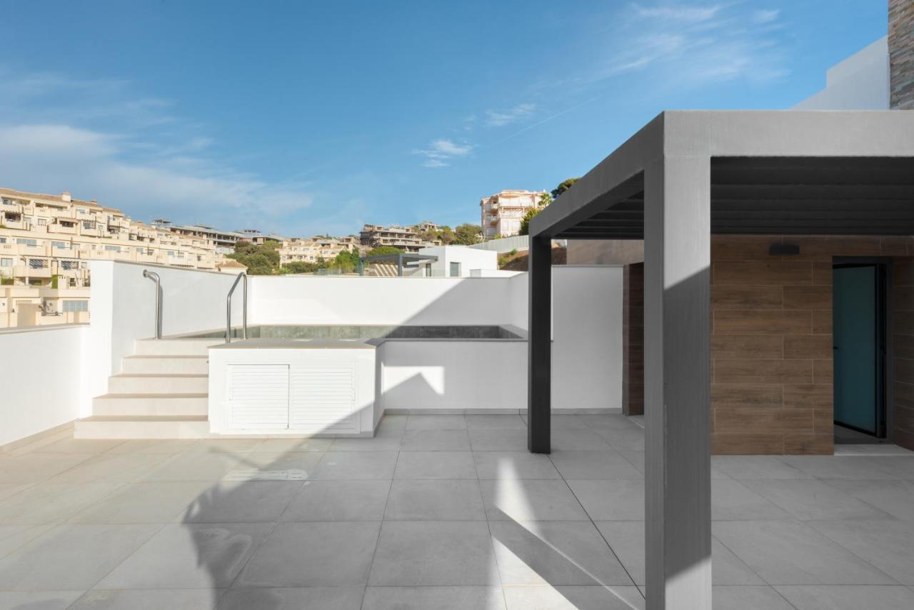 3 Bedroom In Artola With Private Pool Marbella